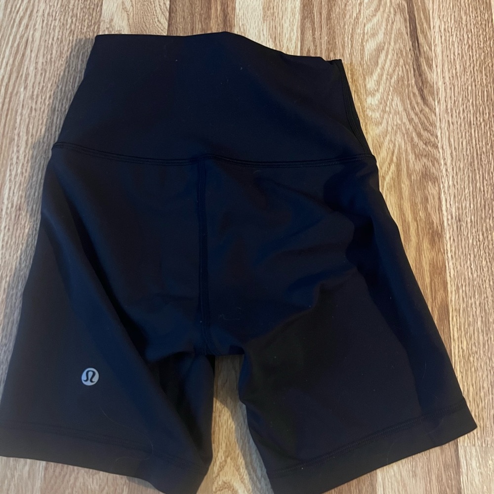 Lulu Lemon Wunder Under High Rise Bike Short 6 inch - Picture 5 of 8